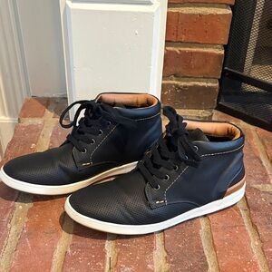 Steve Madden Black Leather High-Top Sneakers 7.5